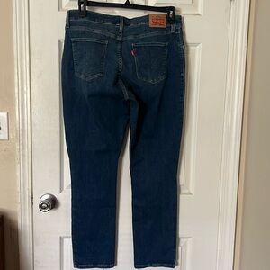 Levi’s jeans women’s classic midrise skinny size 16 mild distress